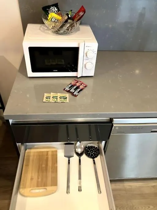 Secured Lux 2 + 1 Apartment - Gym, Sauna & Parking Istanbul